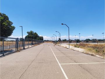 Terreno con edificio, Rinconada, Maipú