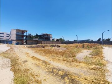 Terreno con edificio, Rinconada, Maipú