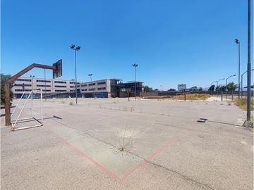 Terreno con edificio, Rinconada, Maipú