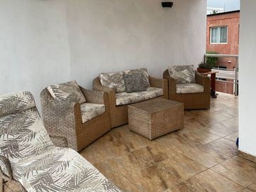 Puerto Cayo: Se Vende Casa en Zona Rural y Cerca del Mar en Puerto Cayo