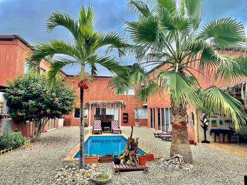 Puerto Cayo: Se Vende Casa en Zona Rural y Cerca del Mar en Puerto Cayo