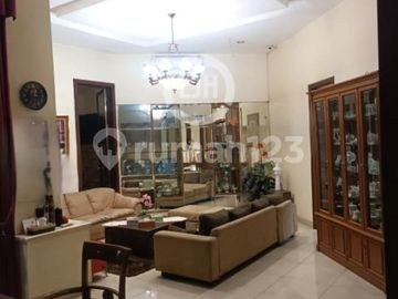 Rumah Hook Siap Huni di Kemang Pratama 3, Bekasi, Jawa Barat.