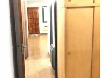 DEPARTAMENTO DE 2 AMBIENTES EN PRIMER PISO POR ESCALERA EN VENTA - MORON SUR