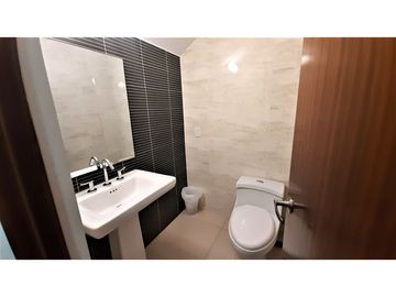 Vendo amplia Casa de 4 recámaras en River Valley!!