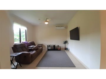 Vendo amplia Casa de 4 recámaras en River Valley!!