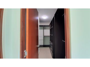 Vendo amplia Casa de 4 recámaras en River Valley!!