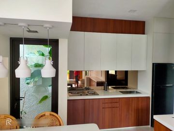 Town house di Cinere akses tol,harga bisa nego