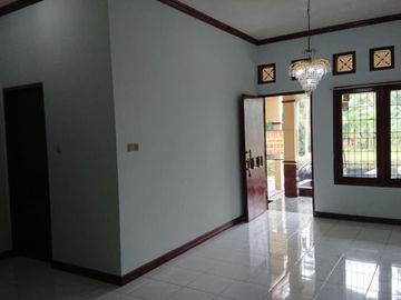 DIJUAL RUMAH 1.5 LT, SIAP HUNI, DLM PERUMAHAN EKSLUSIF DI SUKMAJAYA