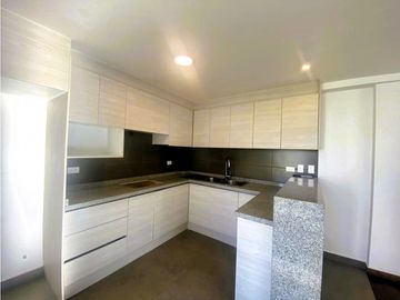 CASAS MODERNAS EN VENTA EN SANGOLQUI SECTOR SAN NICOLAS (CB)
