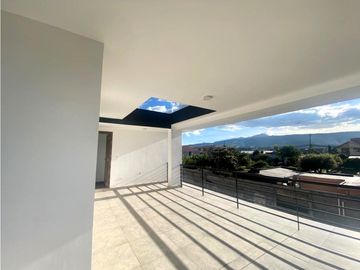 CASAS MODERNAS EN VENTA EN SANGOLQUI SECTOR SAN NICOLAS (CB)