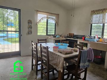 Casa de Campo con Alberca  Zona Montemorelos