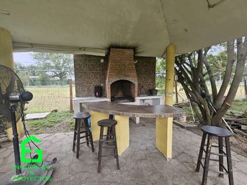 Casa de Campo con Alberca  Zona Montemorelos