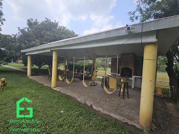 Casa de Campo con Alberca  Zona Montemorelos