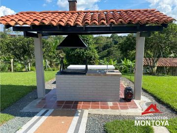 Casa-finca en Morelia, Pereira