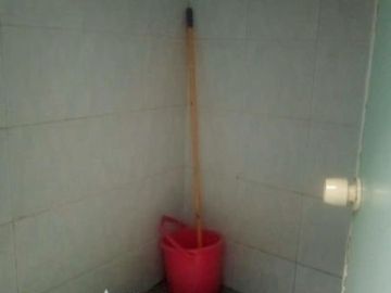 ATina Rumah 2 Lantai Kamar Banyak Beji