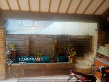 ATina Rumah 2 Lantai Kamar Banyak Beji