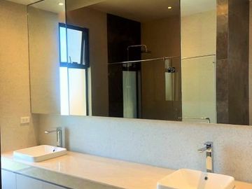 Modern Contemporary Design House for Sale, BF Homes