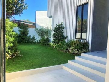 Modern Contemporary Design House for Sale, BF Homes