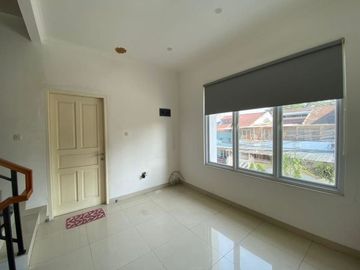 Jual Rumah Hook Pluit Muara Karang Hadap Selatan