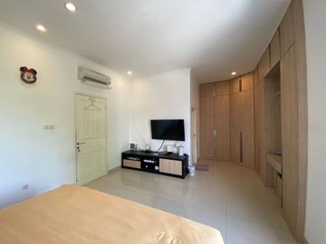 Jual Rumah Hook Pluit Muara Karang Hadap Selatan