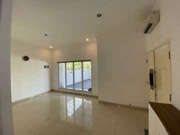 Jual Rumah Hook Pluit Muara Karang Hadap Selatan