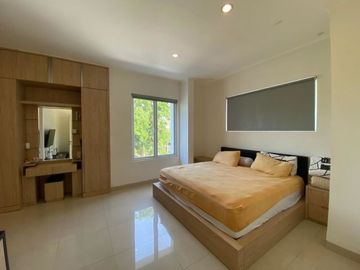 Jual Rumah Hook Pluit Muara Karang Hadap Selatan