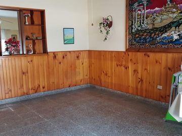 CASA a RECICLAR o DEMOLICION lote 10 x 50 CATOLICA 300 u$s 50000