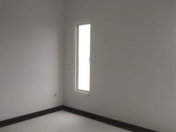 Rumah Nginden Intan Timur baruu gress 1.85 M