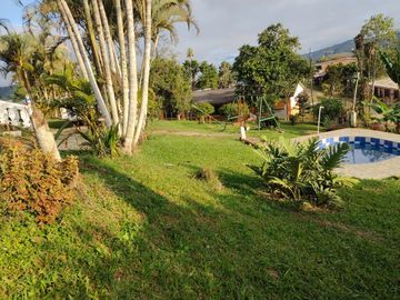 finca en venta en seleccionar barrio. Cod V4756