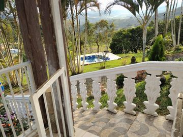 finca en venta en seleccionar barrio. Cod V4756