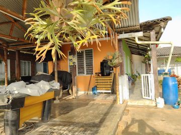 finca en venta en seleccionar barrio. Cod V4756