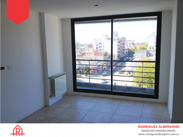 Departamento (Calle 19 e/ Av. Kelly y 16)