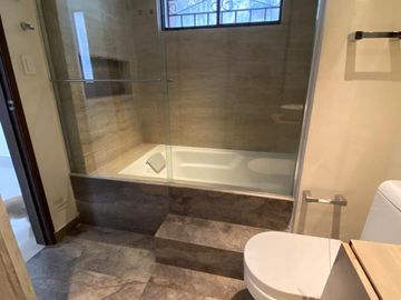 casa en arriendo/venta en el porvenir. Cod V21861