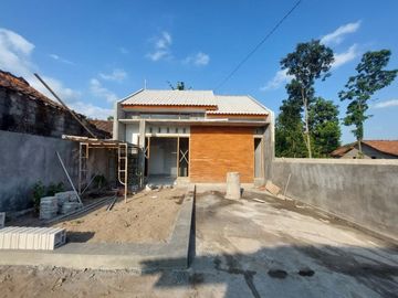 TERMURAH DI PRAMBANAN! RUMAH CANTIK TANAH LUAS LEGALITAS AMAN