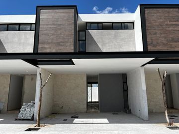 Townhouse en Venta en Mérida, Privada Copó 308 D, Santa Gertrudis Copó