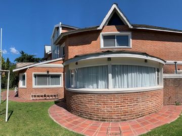 Venta Chalet 6 Ambientes Country Campos de Alvarez