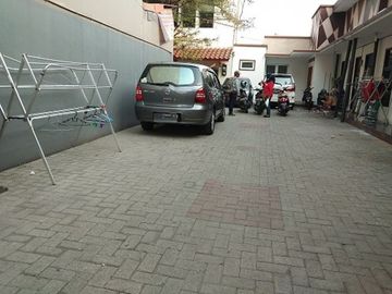 Rumah Kontrakan Murah di daerah Giant Kreo Ciledug hanya 8 M-an