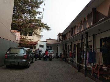 Rumah Kontrakan Murah di daerah Giant Kreo Ciledug hanya 8 M-an
