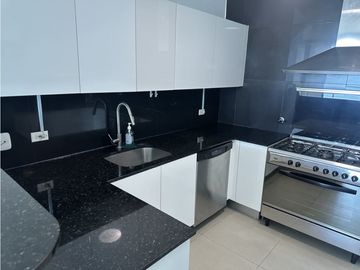 SE VENDE HERMOSO APARTAMENTO >>AVE BALBOA<<