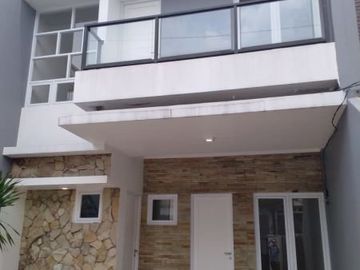 Dijual Murah Rumah Baru Model Minimalis di Tebet Timur
