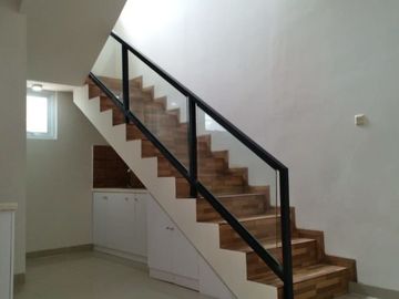 Dijual Murah Rumah Baru Model Minimalis di Tebet Timur