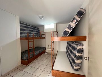 ÁMPLIA CASA DE PLAYA EN VENTA CON VISTA AL MAR EN PLAYA GAVIOTAS, ASIA