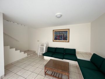 ÁMPLIA CASA DE PLAYA EN VENTA CON VISTA AL MAR EN PLAYA GAVIOTAS, ASIA
