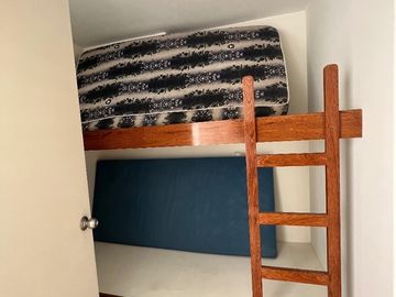 ÁMPLIA CASA DE PLAYA EN VENTA CON VISTA AL MAR EN PLAYA GAVIOTAS, ASIA