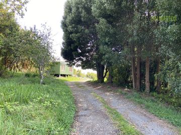 Casa en Venta en Parcela de 1 Há y con 2 casas. Con Orilla de Playa y al costado del camino Caicaén- Calbuco