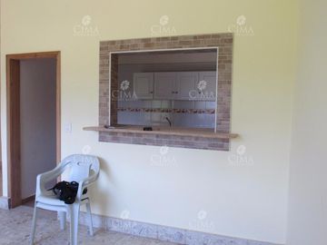 Venta propiedad en  Santa María - V273