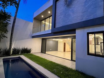 Casa Nueva e Inteligente con Alberca y 4 Rec. - Jardines de Delicias, Cuernavaca