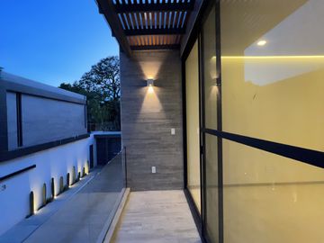 Casa Nueva e Inteligente con Alberca y 4 Rec. - Jardines de Delicias, Cuernavaca