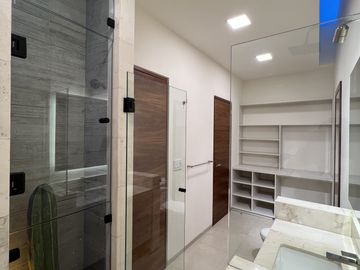 Casa Nueva e Inteligente con Alberca y 4 Rec. - Jardines de Delicias, Cuernavaca
