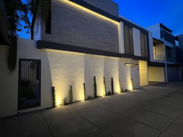 Casa Nueva e Inteligente con Alberca y 4 Rec. - Jardines de Delicias, Cuernavaca
